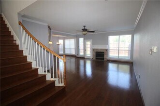 3845 Gillespie Dr in Carrollton, TX - Building Photo - Building Photo