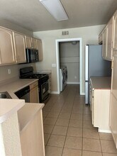 215 Oro Canyon St in Henderson, NV - Building Photo - Building Photo