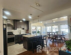 1925 Verona Ave in Linden, NJ - Building Photo - Building Photo