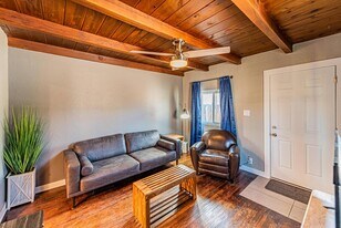 268 Osuna Rd NW in Los Ranchos de Albuquerque, NM - Building Photo