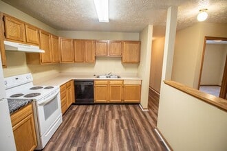 2858-2860 Plaza Ct in Lafayette, IN - Building Photo - Building Photo