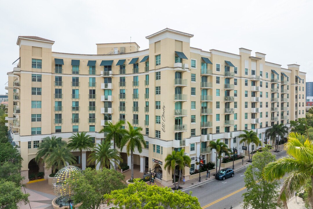 610 Clematis St in West Palm Beach, FL - Foto de edificio