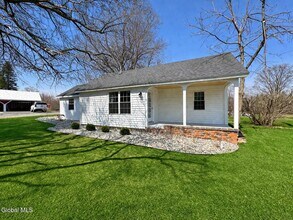 675 Mac Elroy Rd in Ballston Lake, NY - Building Photo - Building Photo