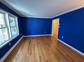 9 Irving St, Unit 1 in Medford, MA - Building Photo - Building Photo