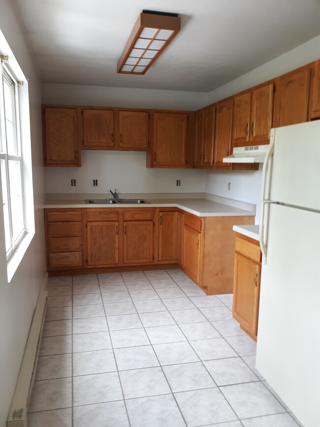 143 Main St, Unit 2