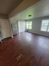 848 Grove Ln in Bolingbrook, IL - Building Photo - Building Photo