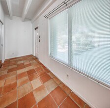 702 N Federal Hwy in Lake Worth Beach, FL - Building Photo - Building Photo