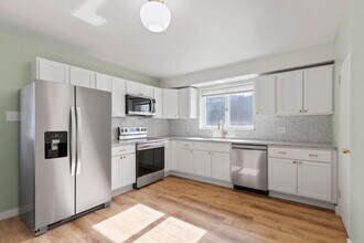 411 Edith St in Pittsburgh, PA - Building Photo - Building Photo