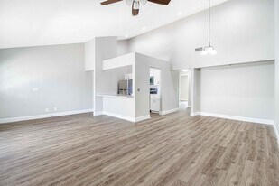 4111 SE 22nd Ave, Unit A in Ocala, FL - Building Photo