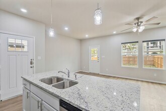 9193 Dietz Elkhorn Rd in Boerne, TX - Building Photo - Building Photo