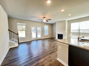 3705 Prospect Point Dr in Oakwood, GA - Building Photo - Building Photo