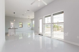4501 E Campbell Ave in Phoenix, AZ - Building Photo - Building Photo