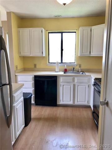 3 Burr St in West Hartford, CT - Building Photo - Building Photo
