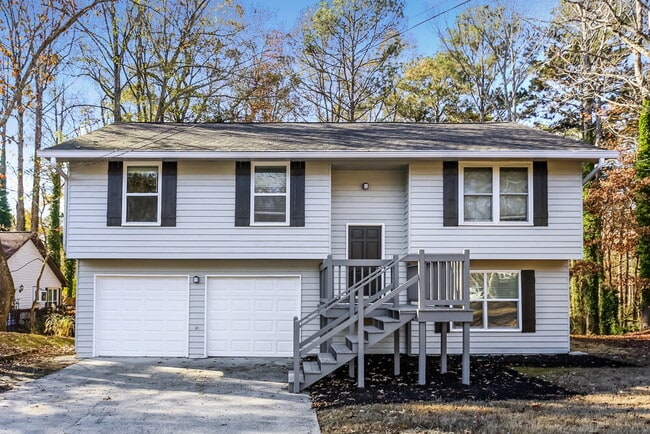 5375 Olde Mill Dr NE