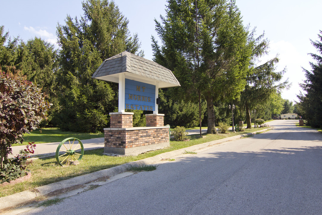 Mt. Morris Estates Mobile Homes in Mount Morris, IL - Building Photo