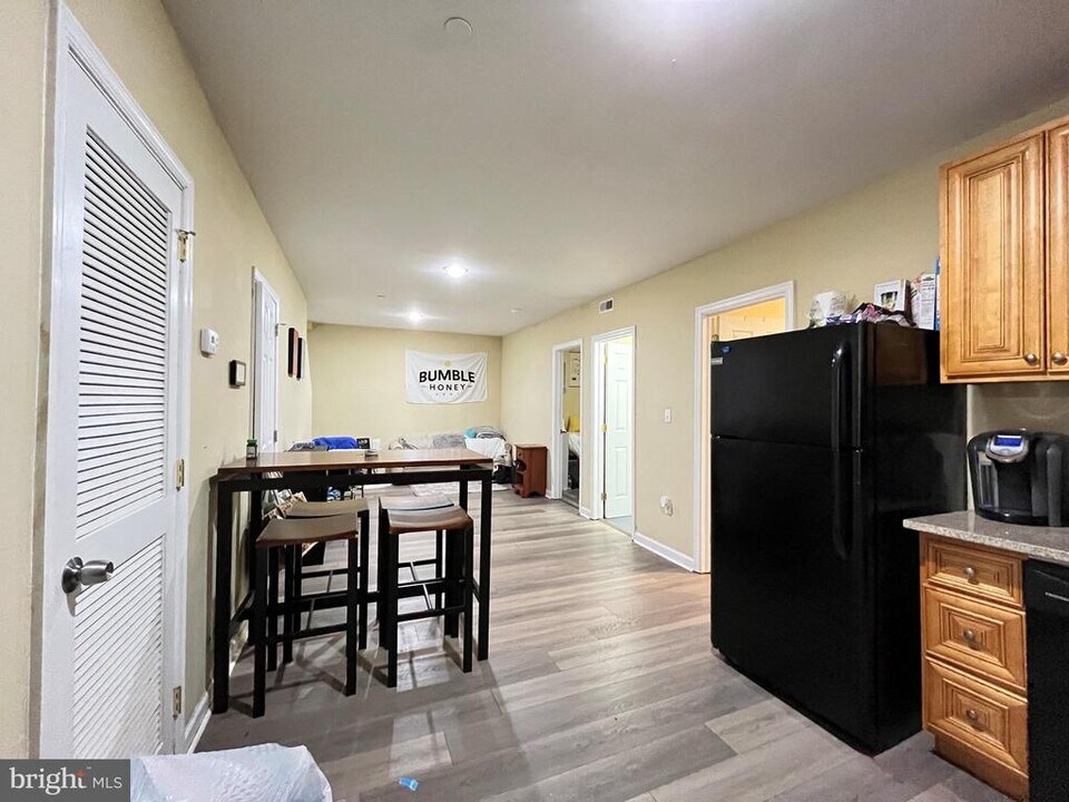 1527 W Norris St in Philadelphia, PA - Building Photo