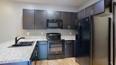 Villas of Omaha at Butler Ridge in Omaha, NE - Foto de edificio - Building Photo