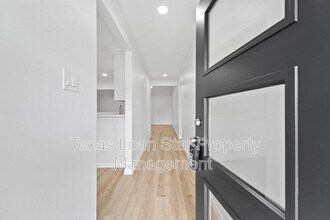 406 Riverbend St in Baytown, TX - Building Photo - Building Photo