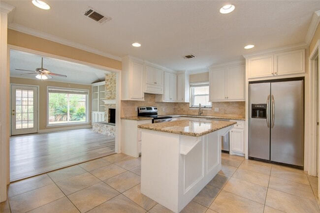 property at 14211 Ella Lee Ln