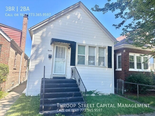 property at 9149 S Harper Ave