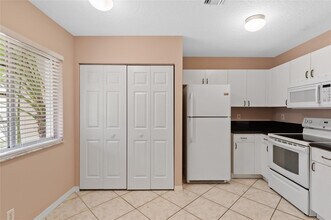 1186 SW 44th Ave in Deerfield Beach, FL - Building Photo - Building Photo