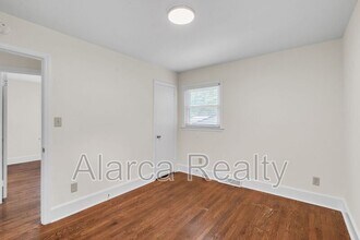 3733 Manchester Dr in Charlotte, NC - Building Photo - Building Photo