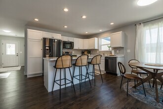 3062 Barrington Pl in Plover, WI - Foto de edificio - Building Photo