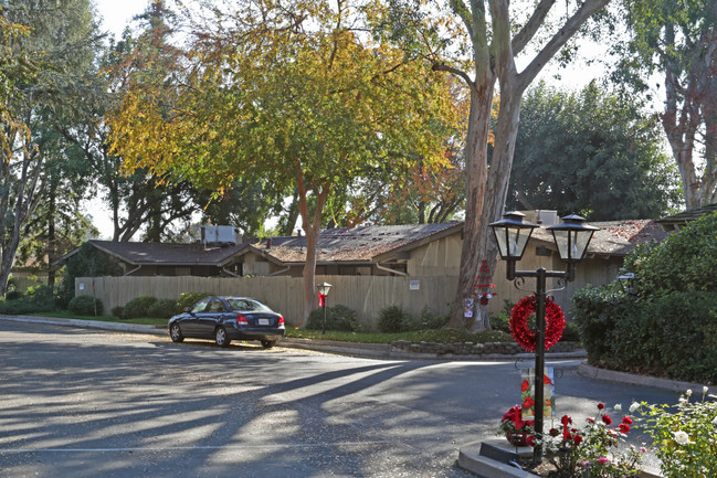 San Ramon in Fresno, CA - Foto de edificio - Building Photo