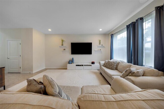932 Banyan Dr in Hollywood, FL - Foto de edificio - Building Photo