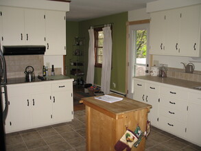 126 Honness Ln in Ithaca, NY - Building Photo - Building Photo