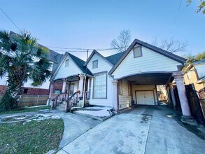 719 N Crawford St in Dallas, TX - Building Photo - Building Photo