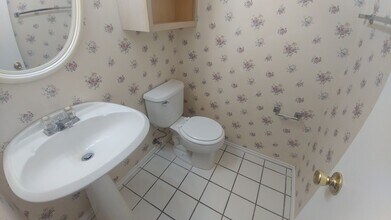 7922 Galaway Bay in San Antonio, TX - Building Photo - Building Photo