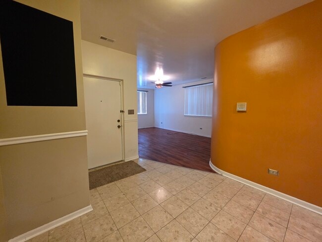 6739 S Merrill Ave in Chicago, IL - Building Photo - Building Photo