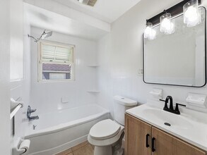 18410 Tranquil St in Roseville, MI - Building Photo - Building Photo