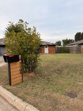 7109 NW 31st St in Bethany, OK - Building Photo - Building Photo