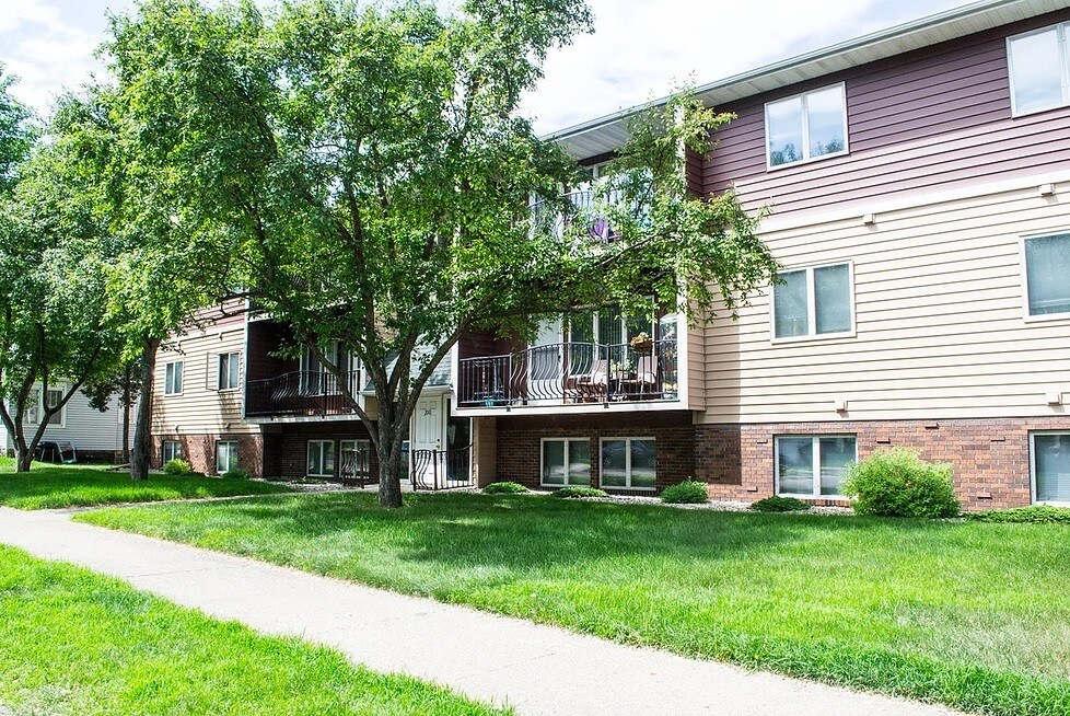 429 State St, Unit 203 in Mankato, MN - Foto de edificio