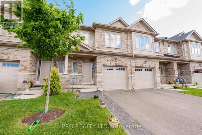 42 Serenity Ln in Hamilton, ON - Building Photo - Building Photo