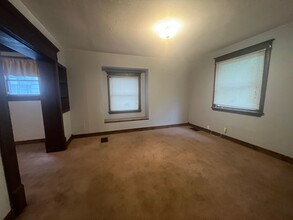 1205 E Converse St in Springfield, IL - Building Photo - Building Photo