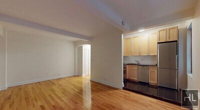 EAST 56 STREET in New York, NY - Building Photo - Building Photo