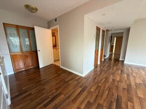 2385 W 69th St in Hialeah, FL - Building Photo - Building Photo