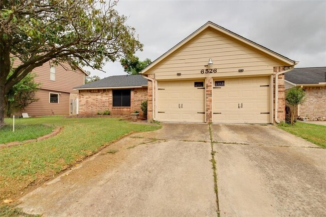 property at 6526 Foxfern Cir