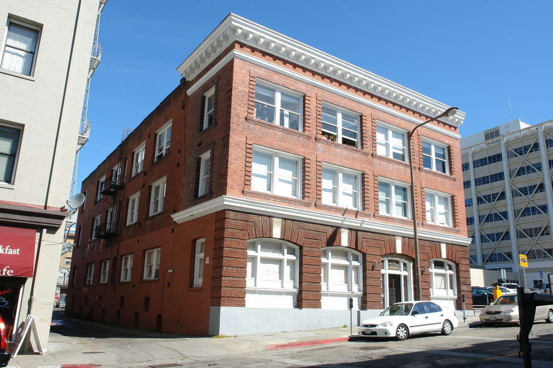 Heywood Apartments in Berkeley, CA - Building Photo