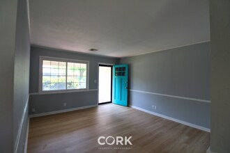 1721 Carlisle Rd in The Village, OK - Building Photo - Building Photo