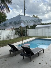 2057 NE Ridge Ave in Jensen Beach, FL - Building Photo - Building Photo