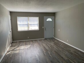 3037-3039 W 15th St in Joplin, MO - Building Photo - Building Photo