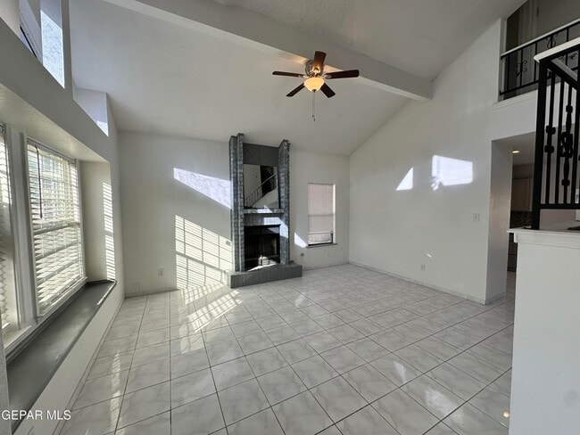 10960 Joe Dimaggio Cir in El Paso, TX - Building Photo - Building Photo