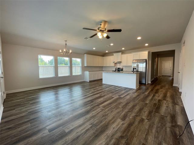 206 S Nolan River Rd in Cleburne, TX - Building Photo - Building Photo