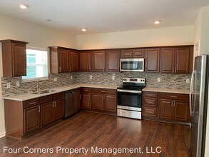 117 Sommerwall Pl in Greensboro, NC - Building Photo - Building Photo