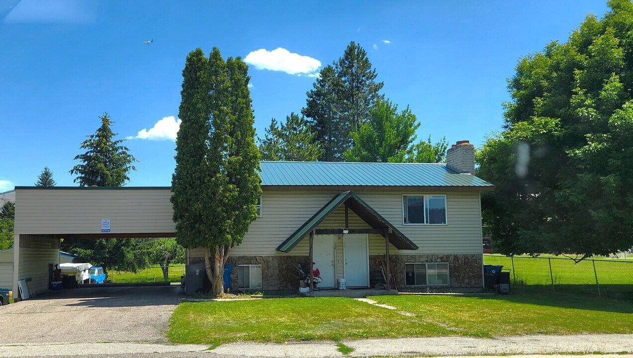 4118-4118 S Reserve St in Missoula, MT - Foto de edificio
