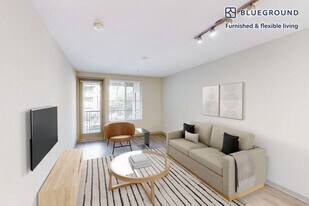 121 E Rte 66 in Glendora, CA - Building Photo